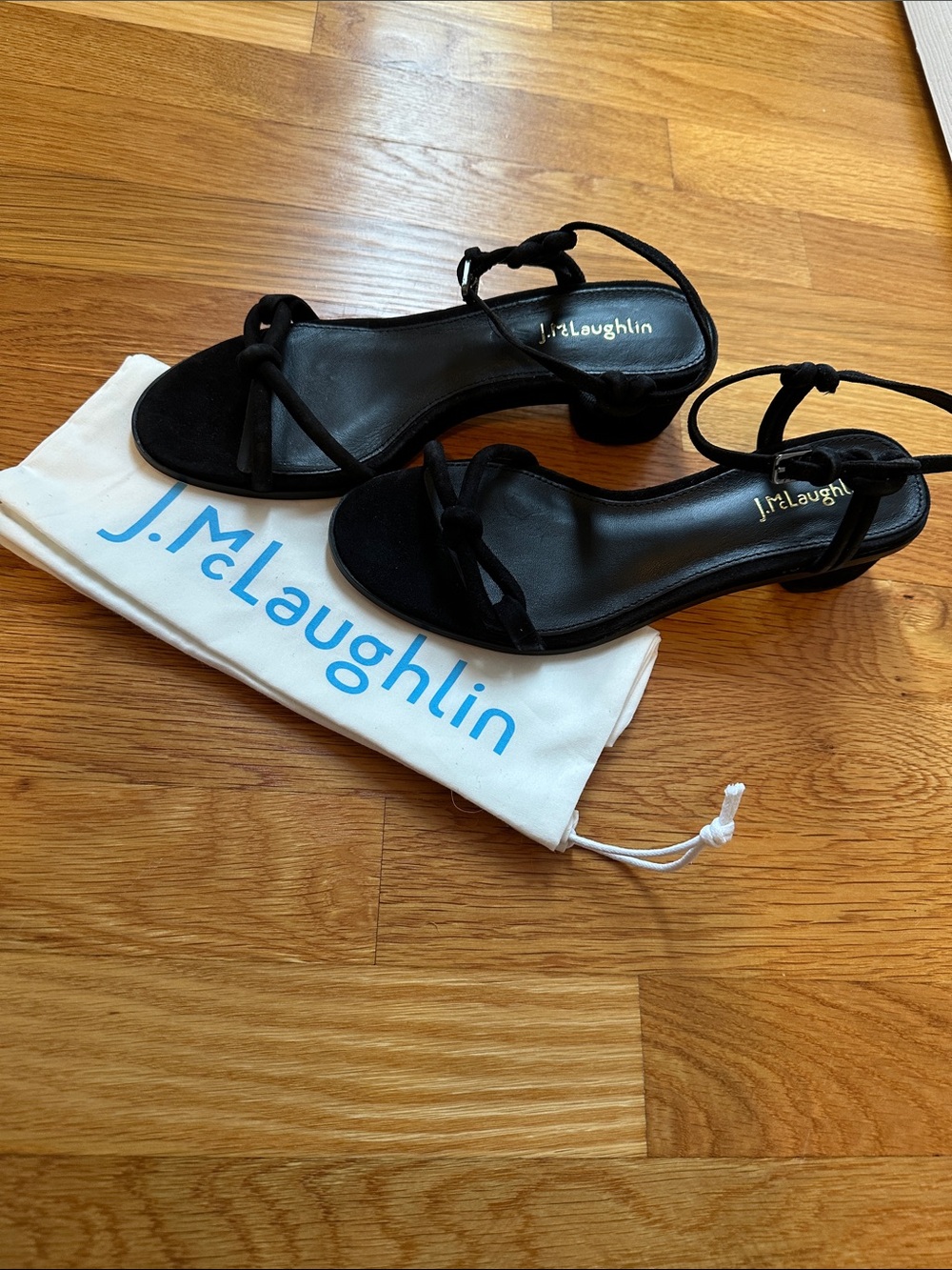 J. McLaughlin sandals black knotted straps NWT size 7 block heel 1” approx comfy